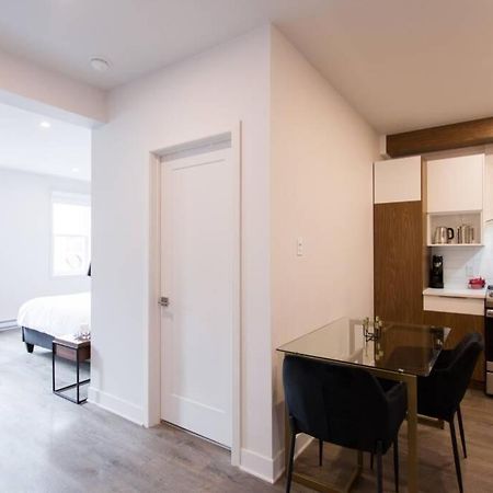 Live Like A Local In This Superb Loft By Den Stays Монреал Екстериор снимка